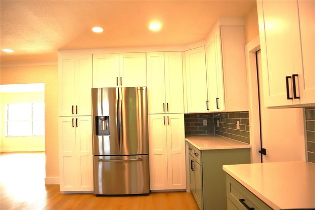 3530 25TH AVENUE N, St Petersburg, FL 33713