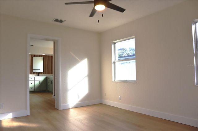 3530 25TH AVENUE N, St Petersburg, FL 33713