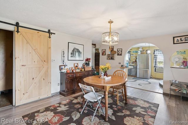 8100 Valley Highway, Vermontville, MI 49096