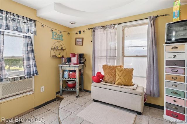 8100 Valley Highway, Vermontville, MI 49096