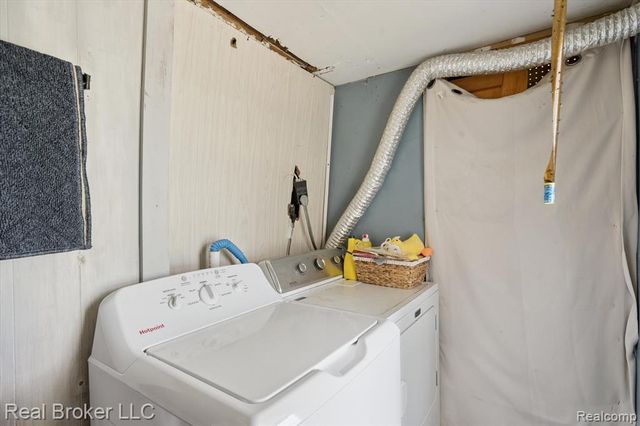 8100 Valley Highway, Vermontville, MI 49096