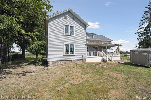 8100 Valley Highway, Vermontville, MI 49096