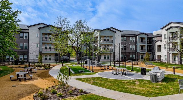 4600 E McKinney Street 1203, Denton, TX 76208