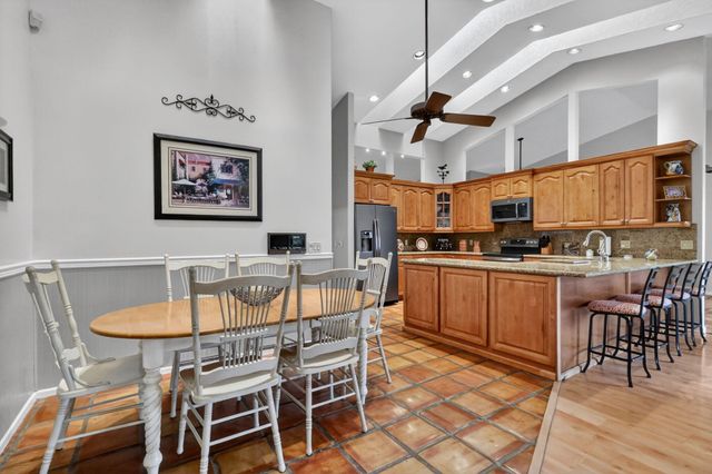 560 Juniper Place, Wellington, FL 33414