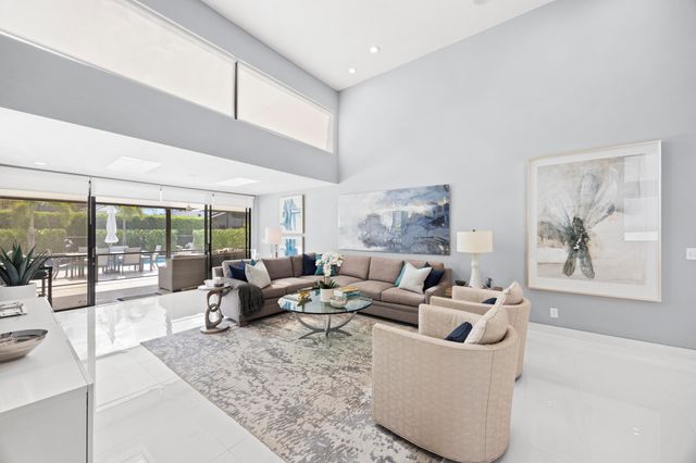 10256 Spyglass Way, Boca Raton, FL 33498