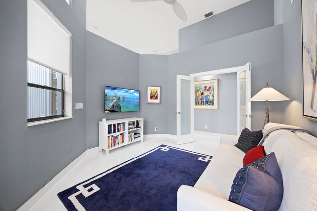 10256 Spyglass Way, Boca Raton, FL 33498