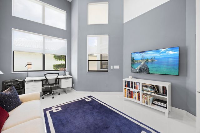 10256 Spyglass Way, Boca Raton, FL 33498