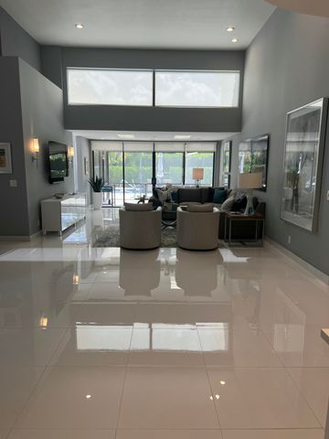 10256 Spyglass Way, Boca Raton, FL 33498