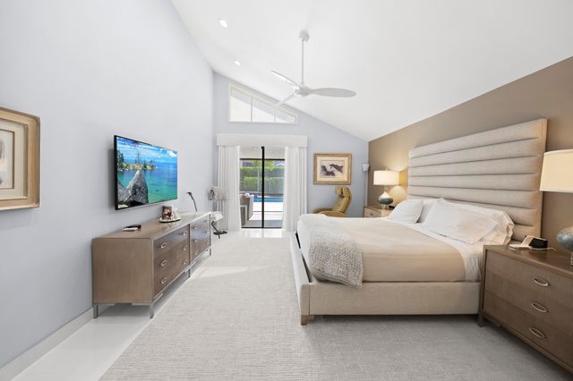 10256 Spyglass Way, Boca Raton, FL 33498
