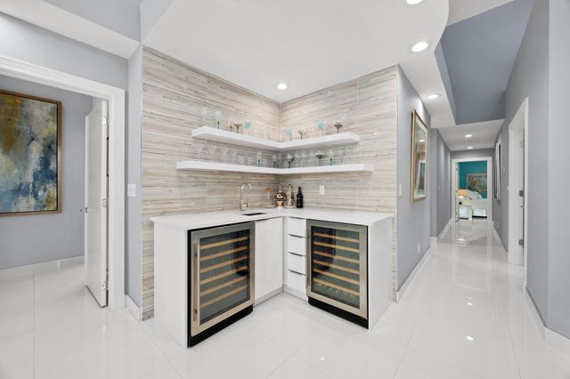 10256 Spyglass Way, Boca Raton, FL 33498