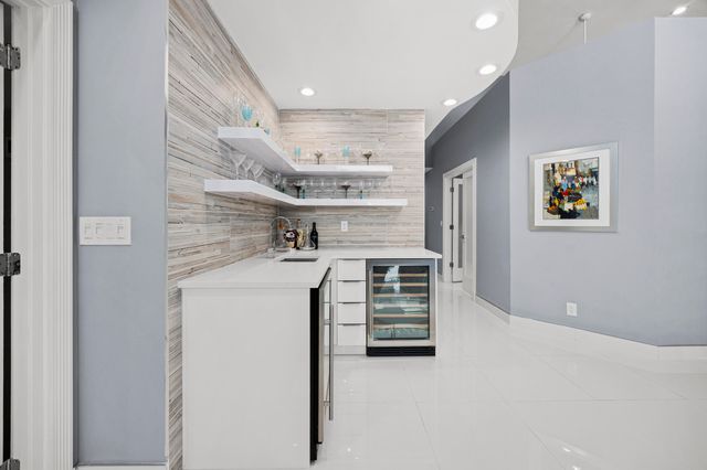 10256 Spyglass Way, Boca Raton, FL 33498