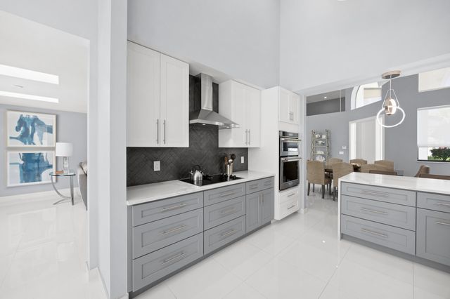 10256 Spyglass Way, Boca Raton, FL 33498