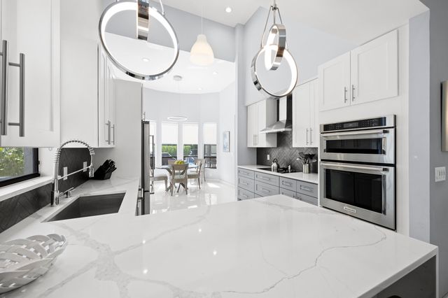 10256 Spyglass Way, Boca Raton, FL 33498