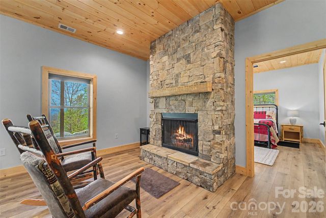 716 Equestrian Drive, Bryson City, NC 28713