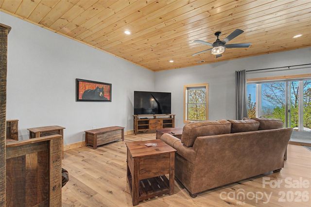 716 Equestrian Drive, Bryson City, NC 28713