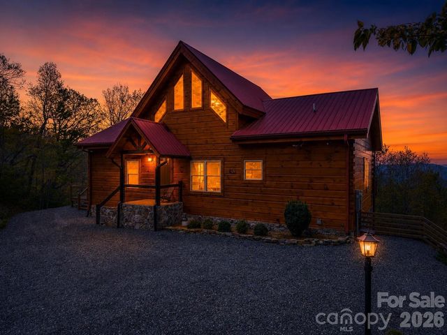 716 Equestrian Drive, Bryson City, NC 28713