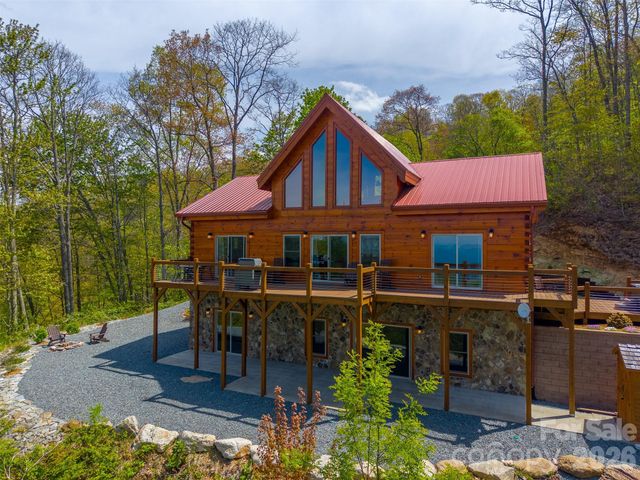 716 Equestrian Drive, Bryson City, NC 28713