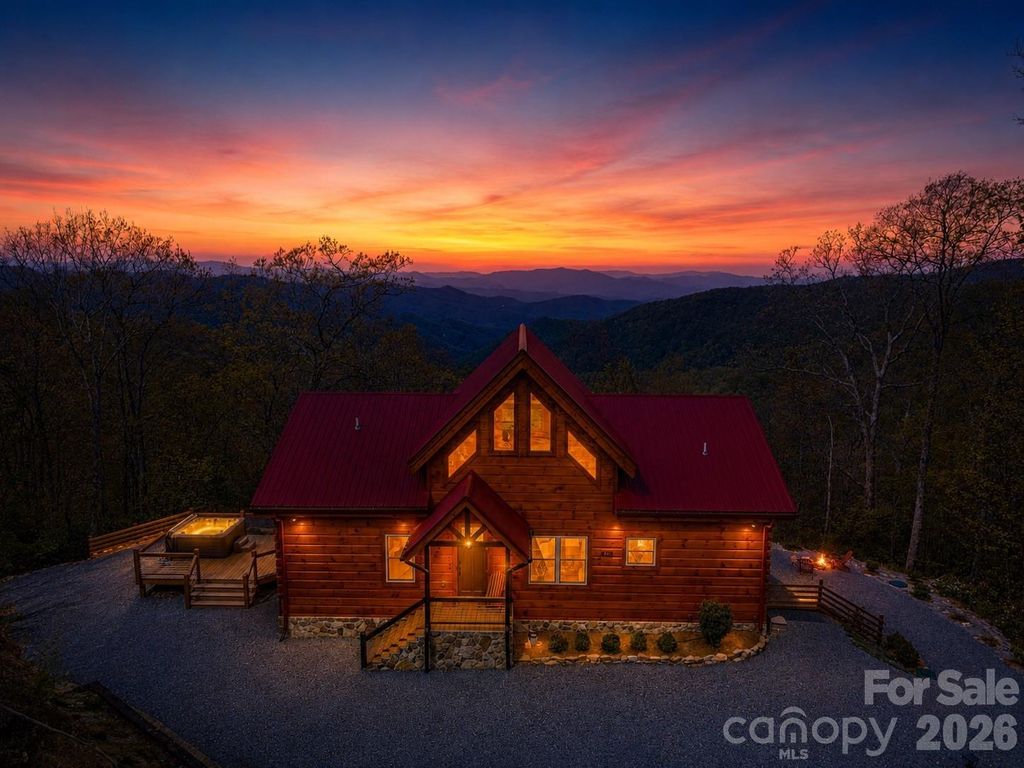 716 Equestrian Drive, Bryson City, NC 28713