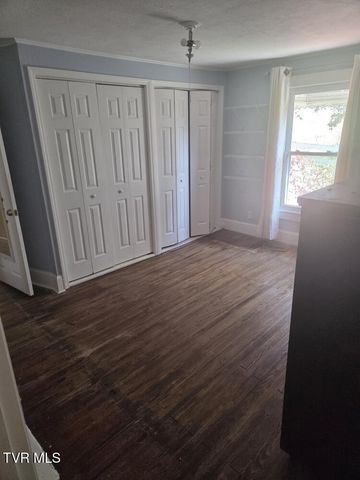 2873 Main Street, Surgoinsville, TN 37873