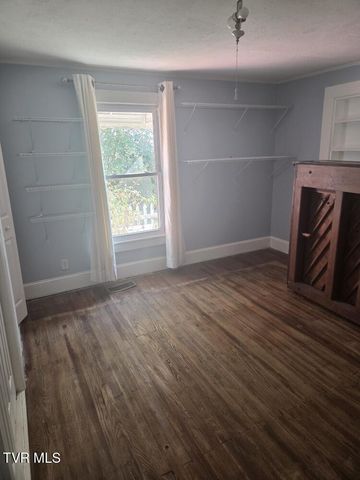 2873 Main Street, Surgoinsville, TN 37873