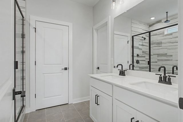 328 Black Bear Drive, Mount Pleasant, TN 38474