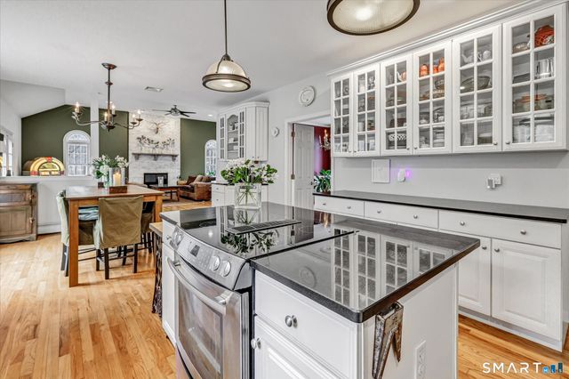 170 Whippoorwill Lane, Stratford, CT 06614