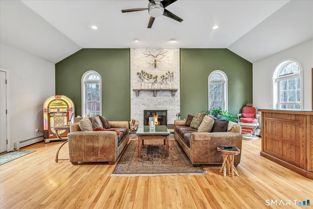 170 Whippoorwill Lane, Stratford, CT 06614