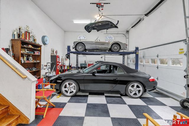 170 Whippoorwill Lane, Stratford, CT 06614