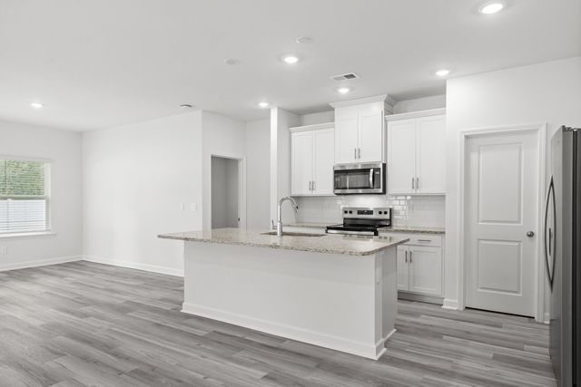 45 Hunting Pl, Georgetown, SC 29440