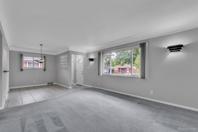 22641 Millenbach Street, St. Clair Shores, MI 48081