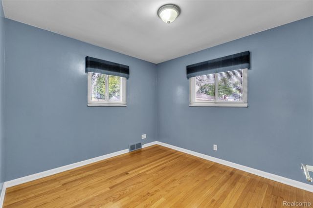 22641 Millenbach Street, St. Clair Shores, MI 48081