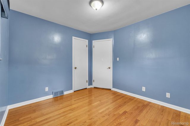 22641 Millenbach Street, St. Clair Shores, MI 48081