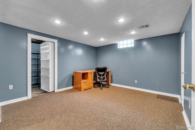 22641 Millenbach Street, St. Clair Shores, MI 48081