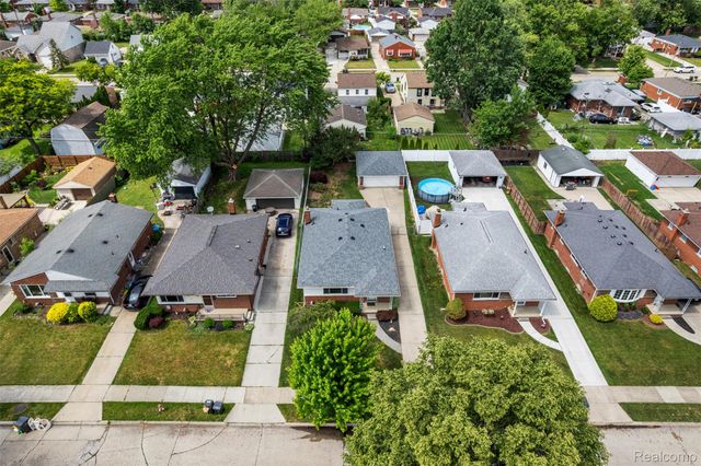 22641 Millenbach Street, St. Clair Shores, MI 48081