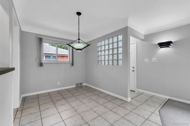 22641 Millenbach Street, St. Clair Shores, MI 48081