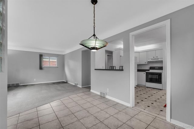 22641 Millenbach Street, St. Clair Shores, MI 48081