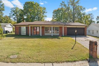 372 Roanoke Drive, Belleville, IL 62221