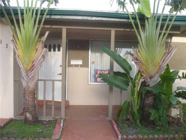 701 NW 74th Avenue, Hollywood, FL 33024