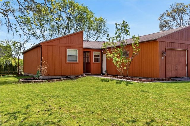 10 Hanningfield Circle, Perinton, NY 14450