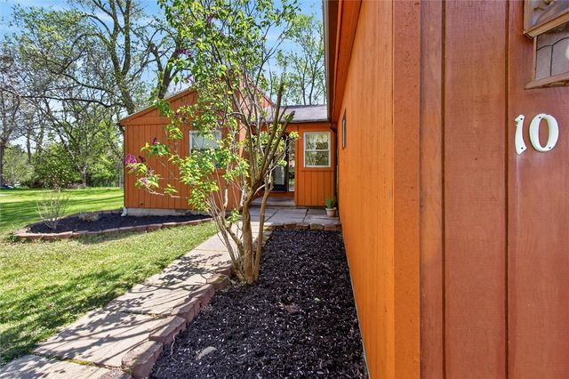 10 Hanningfield Circle, Perinton, NY 14450