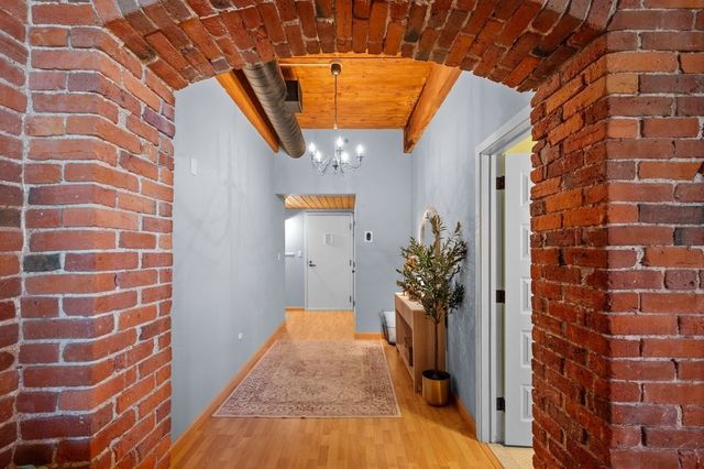 50 Rantoul St 310, Beverly, MA 01915