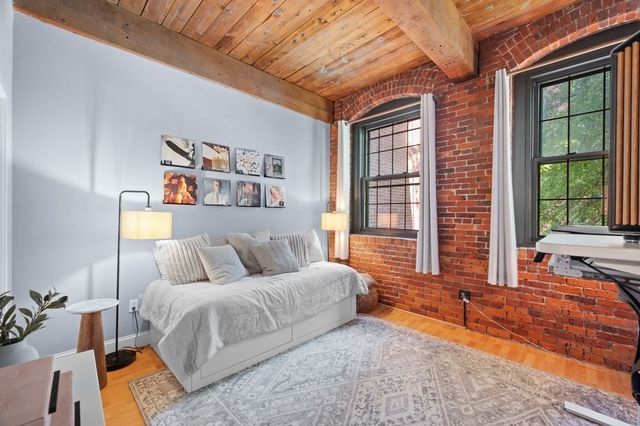 50 Rantoul St 310, Beverly, MA 01915