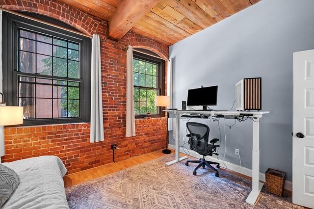 50 Rantoul St 310, Beverly, MA 01915