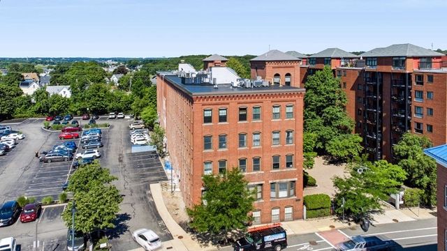 50 Rantoul St 310, Beverly, MA 01915