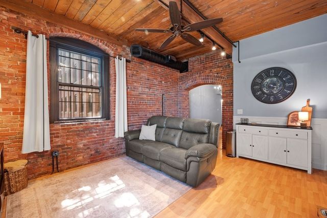 50 Rantoul St 310, Beverly, MA 01915