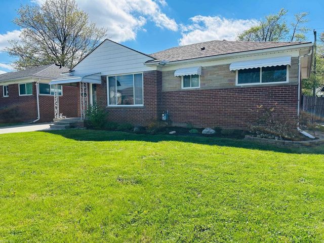 25925 Harmon Street, St Clair Shores, MI 48081