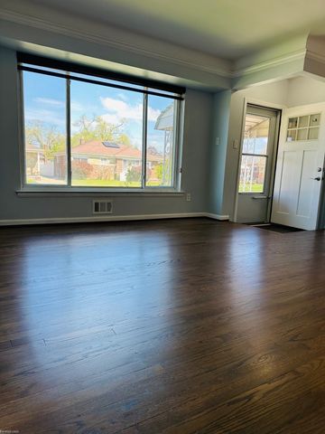 25925 Harmon Street, St Clair Shores, MI 48081