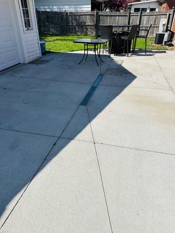 25925 Harmon Street, St Clair Shores, MI 48081