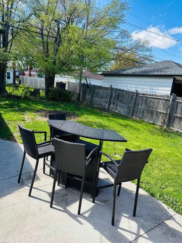 25925 Harmon Street, St Clair Shores, MI 48081