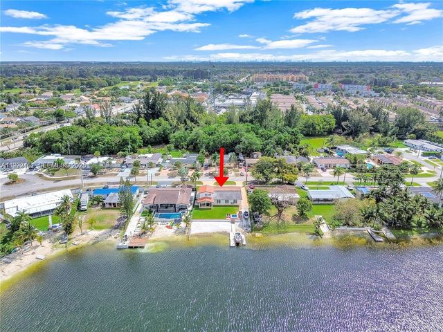 18400 NW 78th Ave, Hialeah, FL 33015